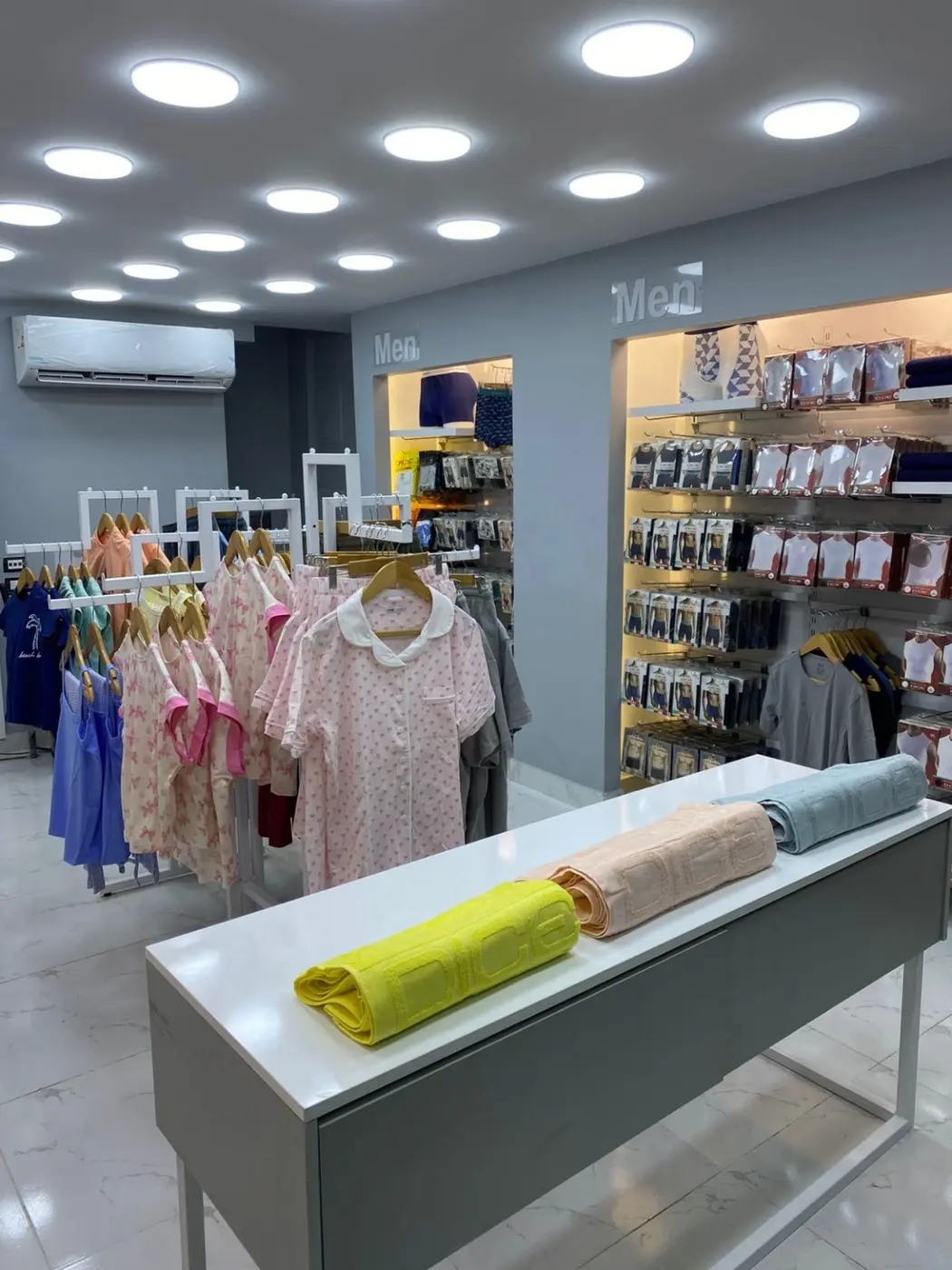 DICE El Marg shopping floor