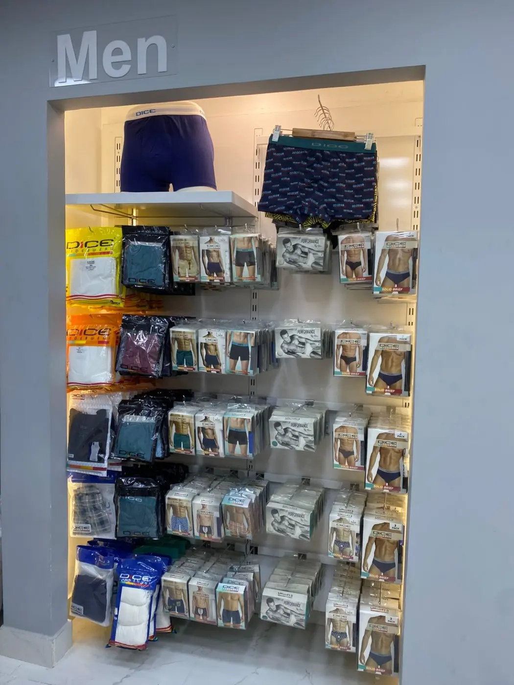 Men's section at DICE El Marg